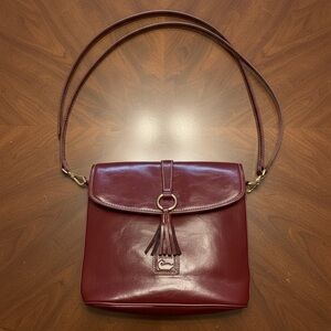 Dooney & Bourke Rich Burgundy Crossbody Bag EUC!! LIKE NEW!!